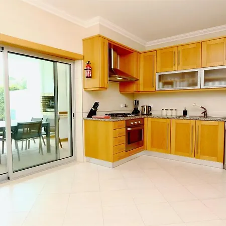Da Vinha Cd233, Quiet Area, Sleeps 10 - Clever Details Villa *