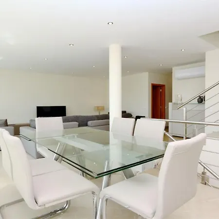 Da Vinha Cd233, Quiet Area, Sleeps 10 - Clever Details