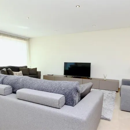 Da Vinha Cd233, Quiet Area, Sleeps 10 - Clever Details * فيلامورا