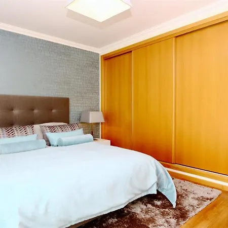 Da Vinha Cd233, Quiet Area, Sleeps 10 - Clever Details فيلة فيلامورا