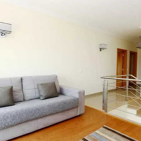 فيلة Da Vinha Cd233, Quiet Area, Sleeps 10 - Clever Details *